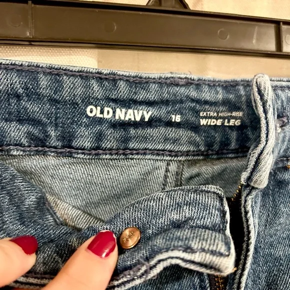 Old Navy Extra High-Waisted Trouser Wide-Leg Jeans for Women, EUC - Picture 4 of 6